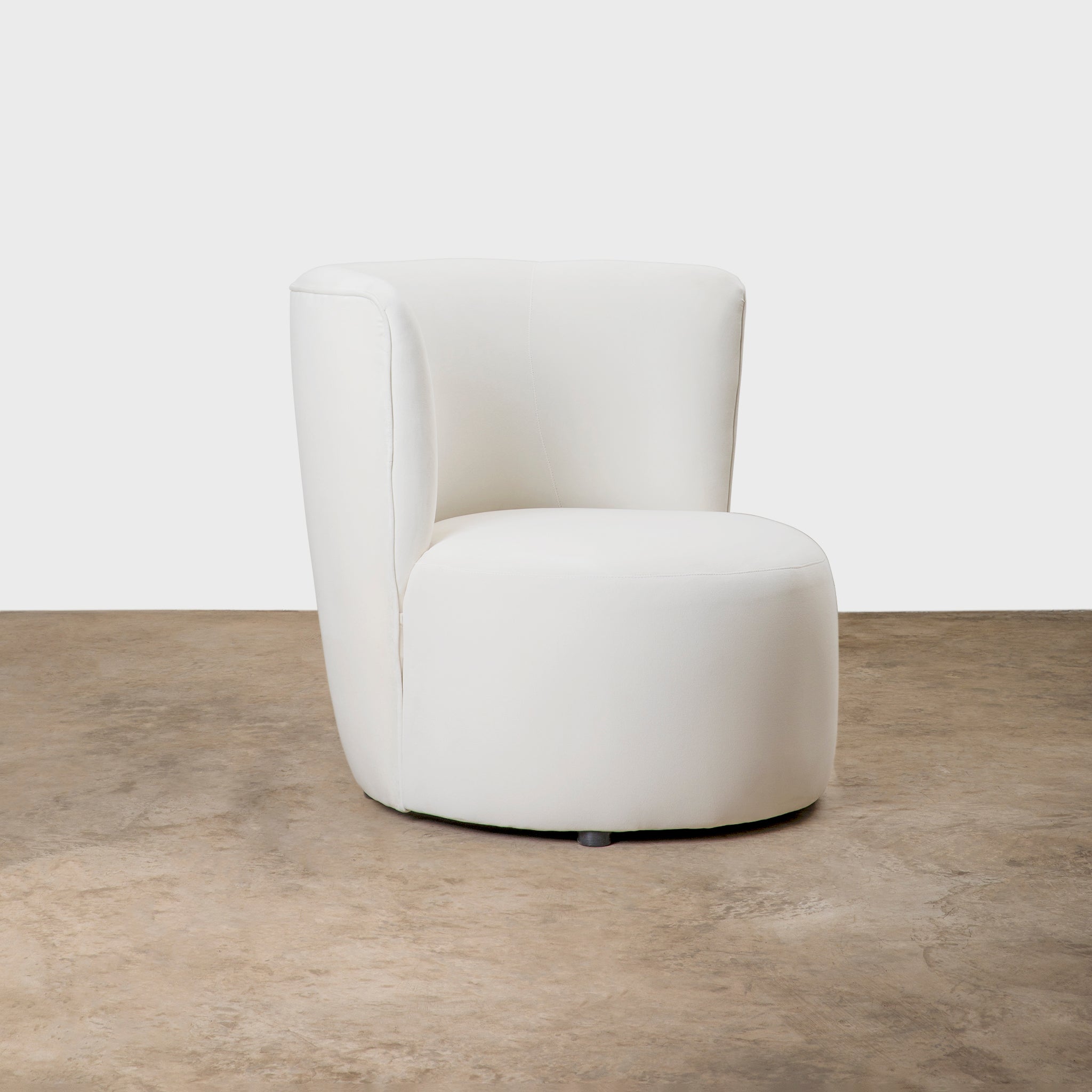 Round hot sale occasional chair