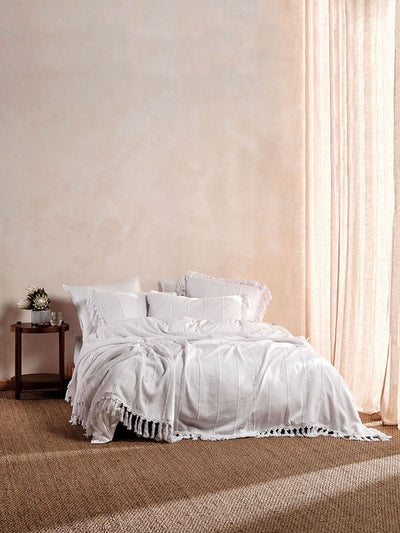 Hygge your home! 10 tips to cosy up your interior this winter