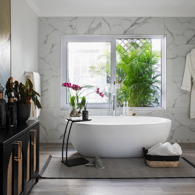 The secret to decorating your bathroom like a pro (when you aren't one)