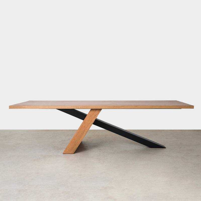 Manjate Dining Table